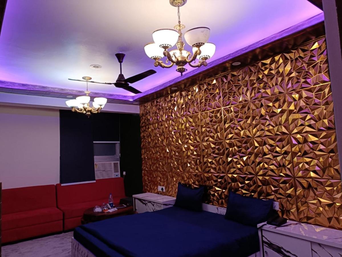 Guest house The Leaf Residency New Delhi